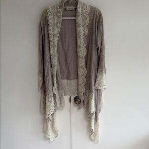 Paparazzi Gray/Taupe Wrap With Lace